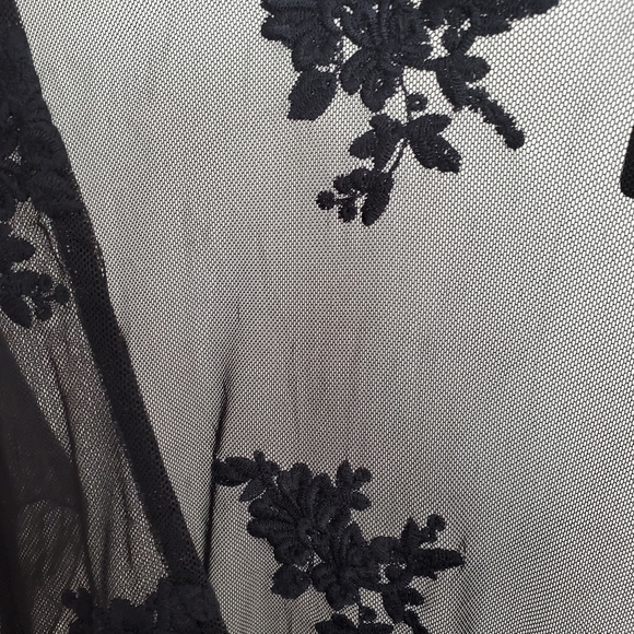 🆕️Torrid Peplum Mesh Top Size 1 - Picture 7 of 7